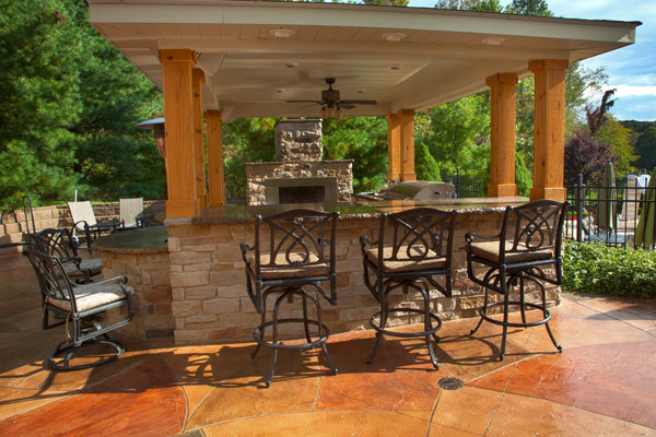 Outdoor Kitchen with Roof Structure